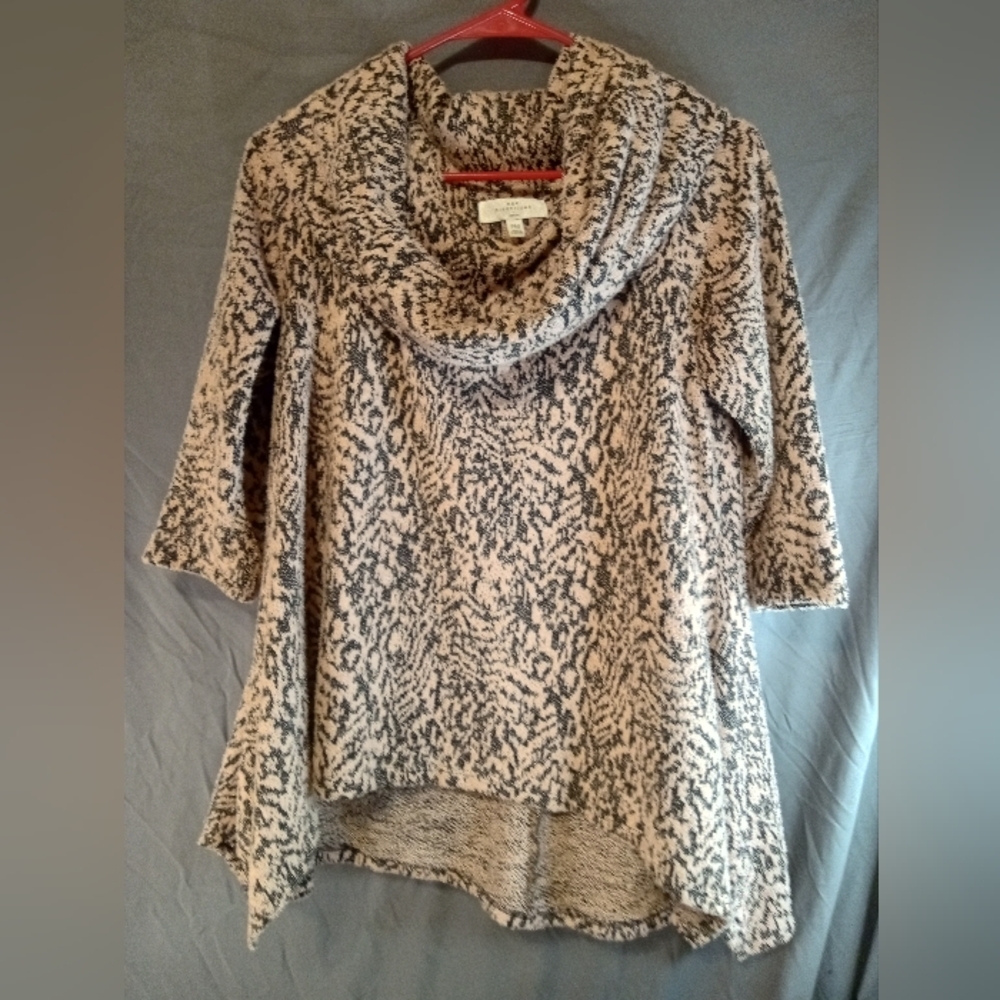 New Directions Black and Pink Patterned Flare Sweater